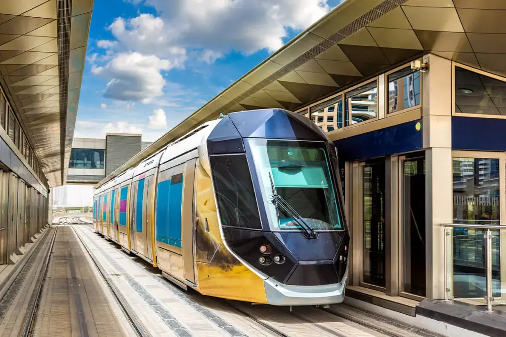 Dubai Tram Transport Guide