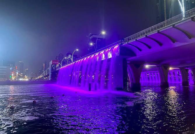 Dubai Water Canal area guide