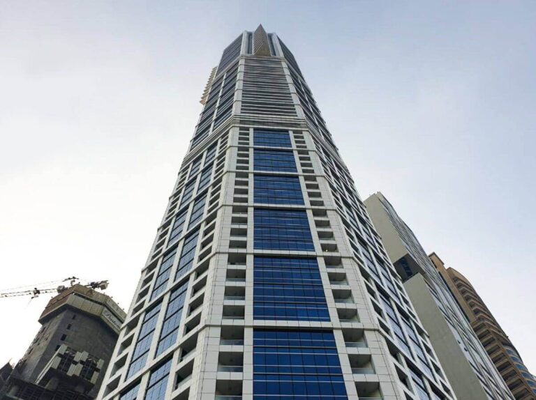 23 Marina Tower